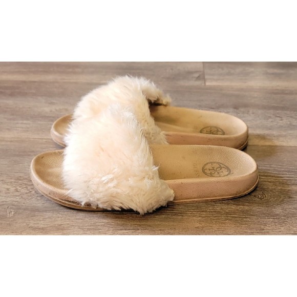 Guess Girls Size 5 Pink Faux Fur Sandals Slides Slippers - Picture 4 of 9